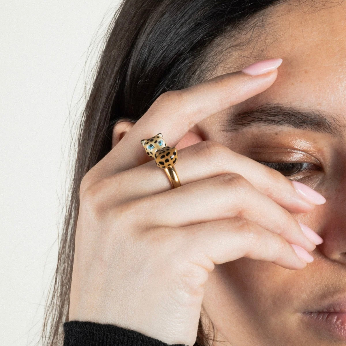 Anillo Leopardos Ojos Celestes