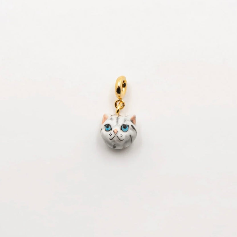 Charm Gato Gris