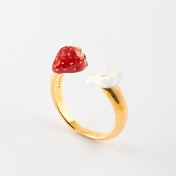 Anillo Frutilla y Flor Nach Bijoux, porcelana pintada a mano, diseño francés - Leontina Joyas Chile