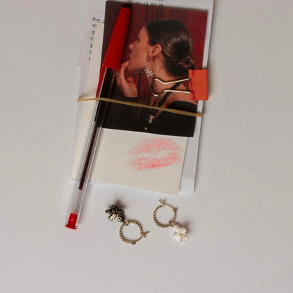 Aro Flor Erine Blanca - Leontina Joyas