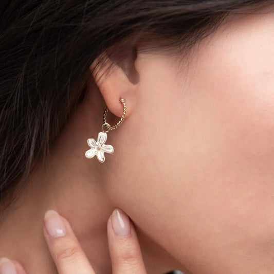 Aro Flor Erine Blanca - Leontina Joyas