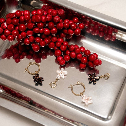 Aro Flor Erine Blanca - Leontina Joyas