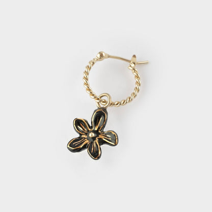 Aro Flor Erine Negra Nach Bijoux, porcelana pintada a mano - Leontina Joyas Chile