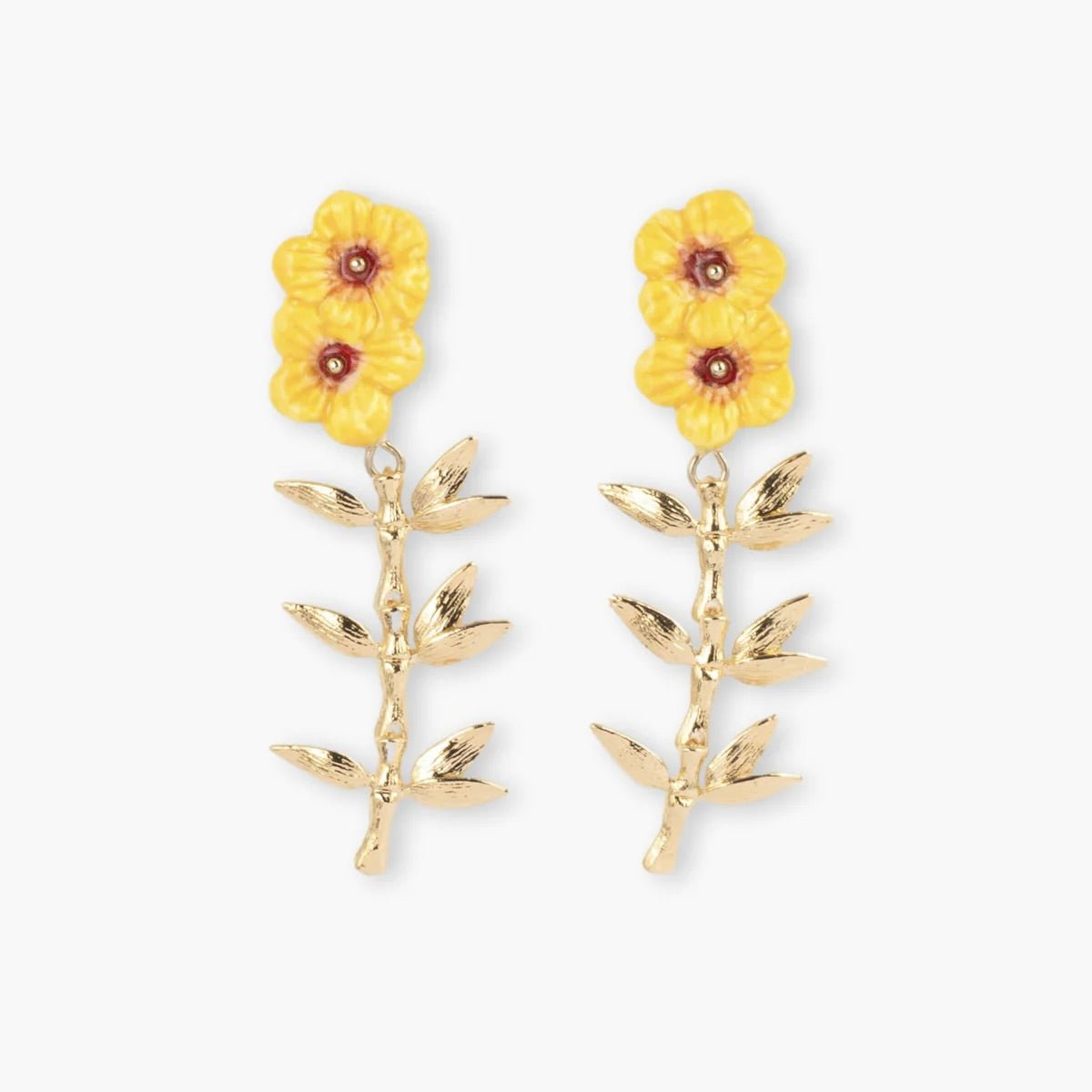 Aros hibiscos amarillos colgantes Nach Bijoux, porcelana pintada a mano - Leontina Joyas Chile