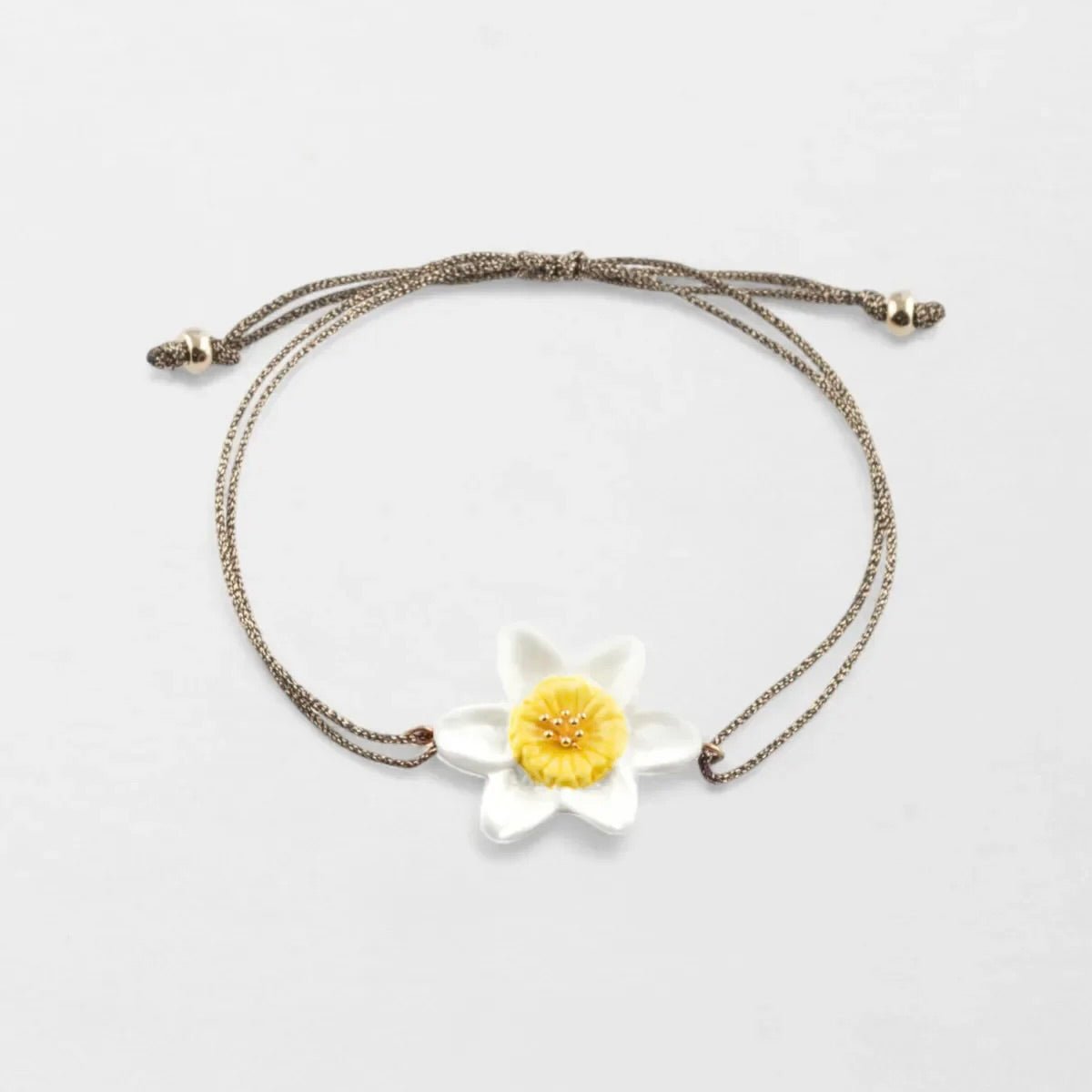 Brazalete Flor de Narciso Nach Bijoux, porcelana pintada a mano - Leontina Joyas Chile