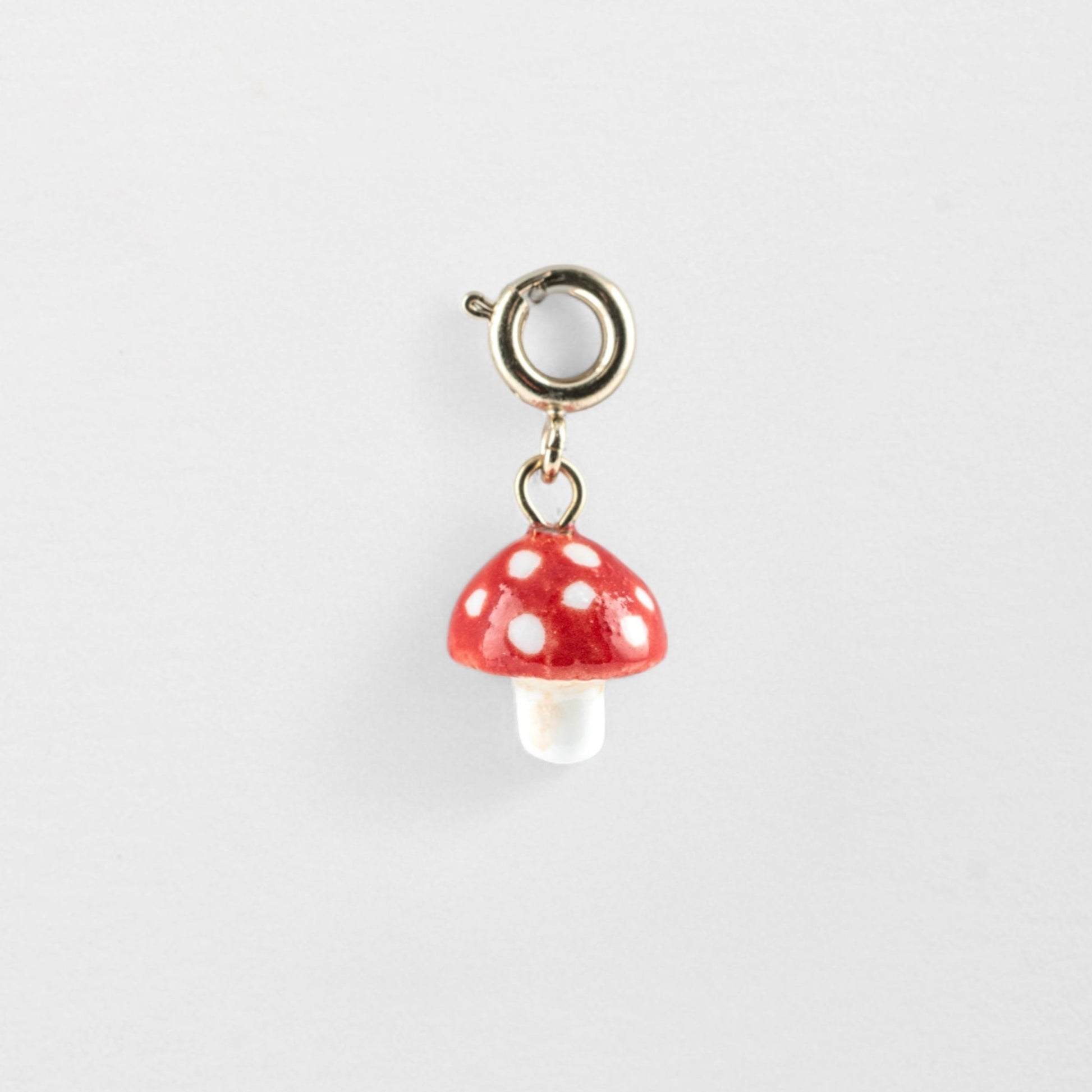 Charm Callampita Nach Bijoux, porcelana pintada a mano - Leontina Joyas Chile