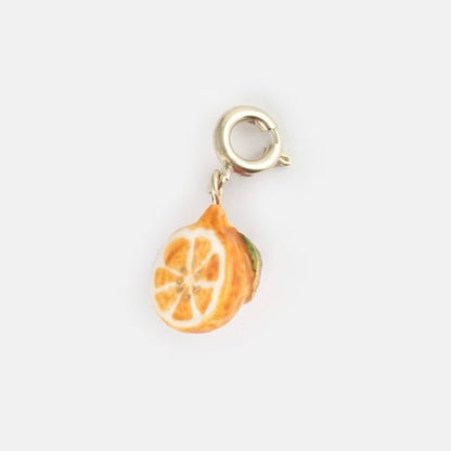 Charm Naranja Nach Bijoux, porcelana pintada a mano - Leontina Joyas Chile